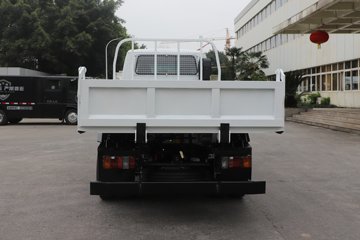 ������ʮ��100P 2.5L���� 131���� 4X2 ��ʮ��5�� 3.13��˫����ж��ͼƬ