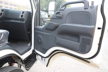 ������ʮ��100P 2.5L���� 131���� 4X2 ��ʮ��5�� 3.13��˫����ж��ͼƬ