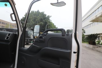 ������ʮ��100P 2.5L���� 131���� 4X2 ��ʮ��5�� 3.13��˫����ж��ͼƬ