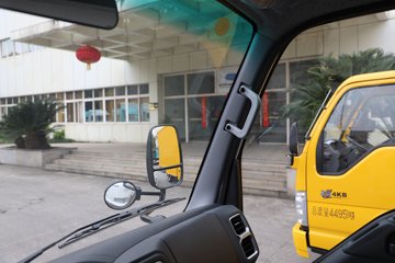 ������ʮ��100P 2.5L���� 131���� 4X2 ��ʮ��5�� 3.13��˫����ж��ͼƬ