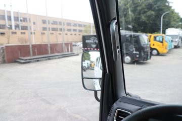 ������ʮ��100P 2.5L���� 131���� 4X2 ��ʮ��5�� 3.13��˫����ж��ͼƬ