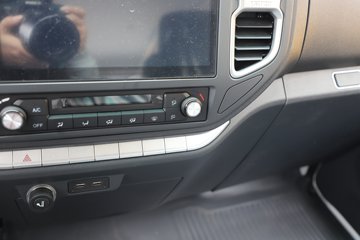 ������ʮ��100P 2.5L���� 131���� 4X2 ��ʮ��5�� 3.13��˫����ж��ͼƬ