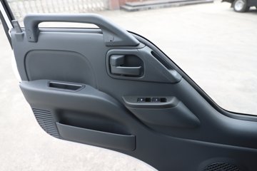 ������ʮ��100P 2.5L���� 131���� 4X2 ��ʮ��5�� 3.13��˫����ж��ͼƬ