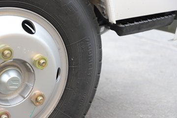 ������ʮ��100P 2.5L���� 131���� 4X2 ��ʮ��5�� 3.13��˫����ж��ͼƬ