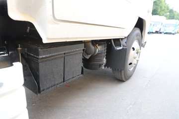 ������ʮ��100P 2.5L���� 131���� 4X2 ��ʮ��5�� 3.13��˫����ж��ͼƬ