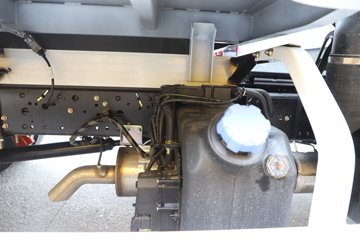 ������ʮ��100P 2.5L���� 131���� 4X2 ��ʮ��5�� 3.13��˫����ж��ͼƬ