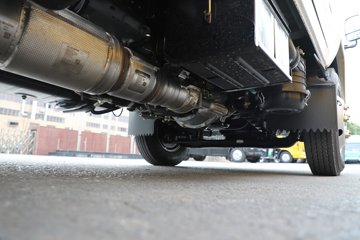 ������ʮ��100P 2.5L���� 131���� 4X2 ��ʮ��5�� 3.13��˫����ж��ͼƬ