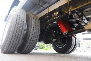 ������ʮ��100P 2.5L���� 131���� 4X2 ��ʮ��5�� 3.13��˫����ж��ͼƬ