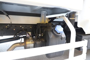 ������ʮ��100P 2.5L���� 131���� 4X2 ��ʮ��5�� 3.13��˫����ж��ͼƬ