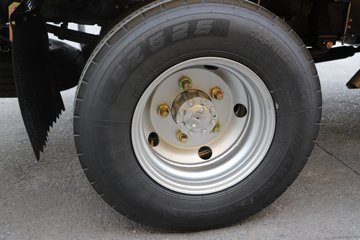 ������ʮ��100P 2.5L���� 131���� 4X2 ��ʮ��5�� 3.13��˫����ж��ͼƬ