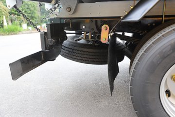 ������ʮ��100P 2.5L���� 131���� 4X2 ��ʮ��5�� 3.13��˫����ж��ͼƬ