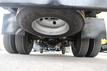 ������ʮ��100P 2.5L���� 131���� 4X2 ��ʮ��5�� 3.13��˫����ж��ͼƬ