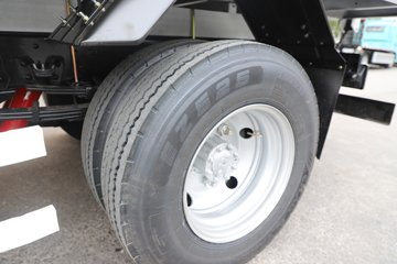 ������ʮ��100P 2.5L���� 131���� 4X2 ��ʮ��5�� 3.13��˫����ж��ͼƬ