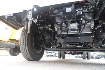 ������ʮ��100P 2.5L���� 131���� 4X2 ��ʮ��5�� 3.13��˫����ж��ͼƬ