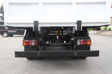 ������ʮ��100P 2.5L���� 131���� 4X2 ��ʮ��5�� 3.13��˫����ж��ͼƬ