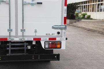 ������ʮ��100P 2.5L���� 131���� ��ʮ����5�� 3.6�׵�����ʽ�ῨͼƬ