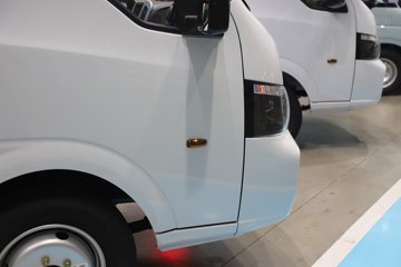 ����;��T5E Һɲ 3.81�׵��Ŵ��綯����΢�� �д��º�62kWhͼƬ