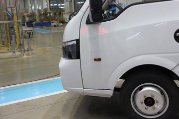 ����;��T5E Һɲ 3.81�׵��Ŵ��綯����΢�� �д��º�62kWhͼƬ