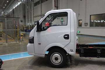 ����;��T5E Һɲ 3.81�׵��Ŵ��綯����΢�� �д��º�62kWhͼƬ