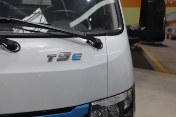 ����;��T5E Һɲ 3.81�׵��Ŵ��綯����΢�� �д��º�62kWhͼƬ