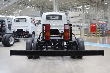 ����;��T5E Һɲ 3.81�׵��Ŵ��綯����΢�� �д��º�62kWhͼƬ