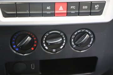 ����;��T5E Һɲ 3.81�׵��Ŵ��綯����΢�� �д��º�62kWhͼƬ