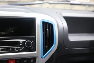 ����;��T5E Һɲ 3.81�׵��Ŵ��綯����΢�� �д��º�62kWhͼƬ