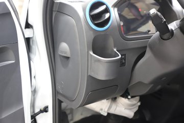 ����;��T5E Һɲ 3.81�׵��Ŵ��綯����΢�� �д��º�62kWhͼƬ