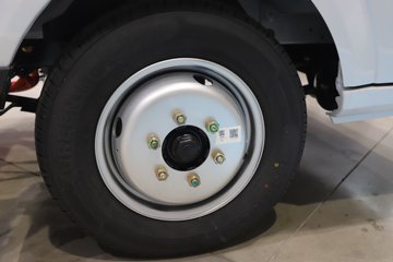 ����;��T5E Һɲ 3.81�׵��Ŵ��綯����΢�� �д��º�62kWhͼƬ