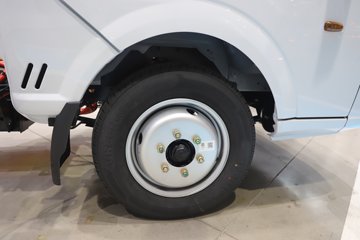 ����;��T5E Һɲ 3.81�׵��Ŵ��綯����΢�� �д��º�62kWhͼƬ