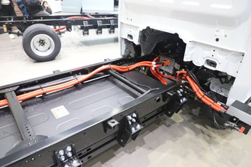 ����;��T5E Һɲ 3.81�׵��Ŵ��綯����΢�� �д��º�62kWhͼƬ