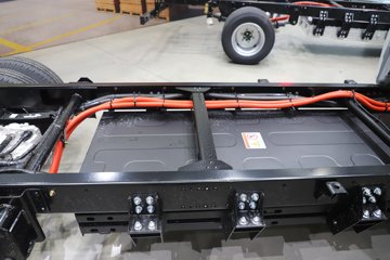 ����;��T5E Һɲ 3.81�׵��Ŵ��綯����΢�� �д��º�62kWhͼƬ