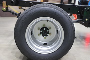 ����;��T5E Һɲ 3.81�׵��Ŵ��綯����΢�� �д��º�62kWhͼƬ