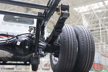 ����;��T5E Һɲ 3.81�׵��Ŵ��綯����΢�� �д��º�62kWhͼƬ