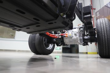 ����;��T5E Һɲ 3.81�׵��Ŵ��綯����΢�� �д��º�62kWhͼƬ