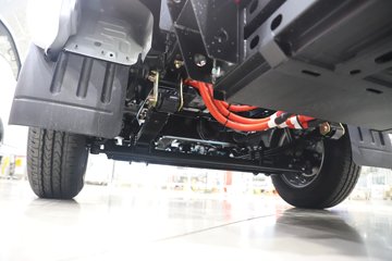 ����;��T5E Һɲ 3.81�׵��Ŵ��綯����΢�� �д��º�62kWhͼƬ