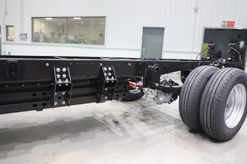 ����;��T5E Һɲ 3.81�׵��Ŵ��綯����΢�� �д��º�62kWhͼƬ