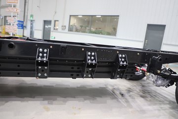 ����;��T5E Һɲ 3.81�׵��Ŵ��綯����΢�� �д��º�62kWhͼƬ