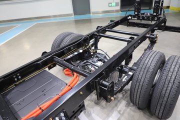 ����;��T5E Һɲ 3.81�׵��Ŵ��綯����΢�� �д��º�62kWhͼƬ