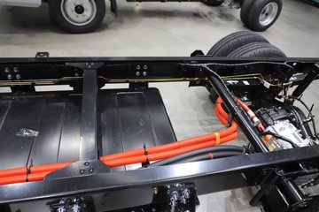 ����;��T9E Һɲ 4.005�׵��Ŵ��綯����΢�� ����ʱ��63.75kWhͼƬ