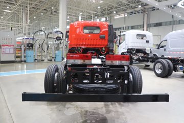 ����Ǭ��K6L 2025�� 2.5L���� 185���� ��ʿ��8�� 4.17�׵��������ῨͼƬ