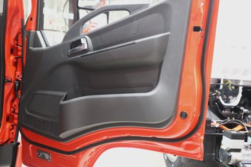 ����Ǭ��K6L 2025�� 2.5L���� 185���� ��ʿ��8�� 4.17�׵��������ῨͼƬ