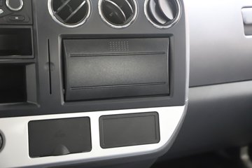 ����Ǭ��K6L 2025�� 2.5L���� 185���� ��ʿ��8�� 4.17�׵��������ῨͼƬ