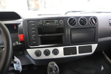 ����Ǭ��K6L 2025�� 2.5L���� 185���� ��ʿ��8�� 4.17�׵��������ῨͼƬ