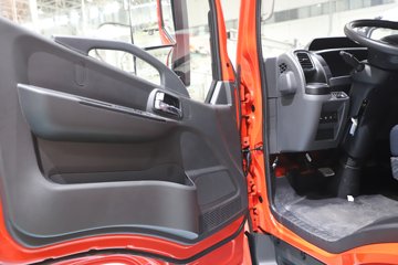 ����Ǭ��K6L 2025�� 2.5L���� 185���� ��ʿ��8�� 4.17�׵��������ῨͼƬ