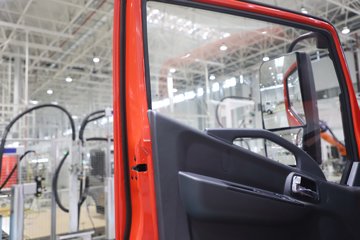 ����Ǭ��K6L 2025�� 2.5L���� 185���� ��ʿ��8�� 4.17�׵��������ῨͼƬ