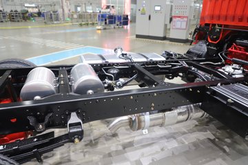����Ǭ��K6L 2025�� 2.5L���� 185���� ��ʿ��8�� 4.17�׵��������ῨͼƬ