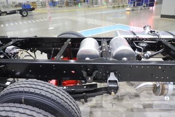 ����Ǭ��K6L 2025�� 2.5L���� 185���� ��ʿ��8�� 4.17�׵��������ῨͼƬ