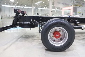 ����Ǭ��K6L 2025�� 2.5L���� 185���� ��ʿ��8�� 4.17�׵��������ῨͼƬ
