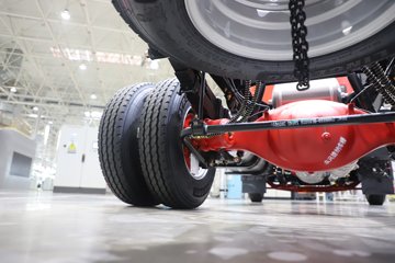 ����Ǭ��K6L 2025�� 2.5L���� 185���� ��ʿ��8�� 4.17�׵��������ῨͼƬ